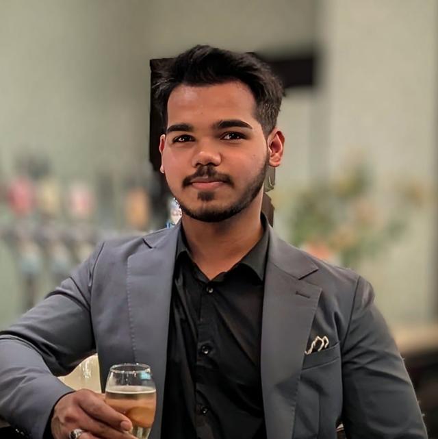 Sheraz Hussain, Full-Stack Software Engineer & AI/Cloud Developer